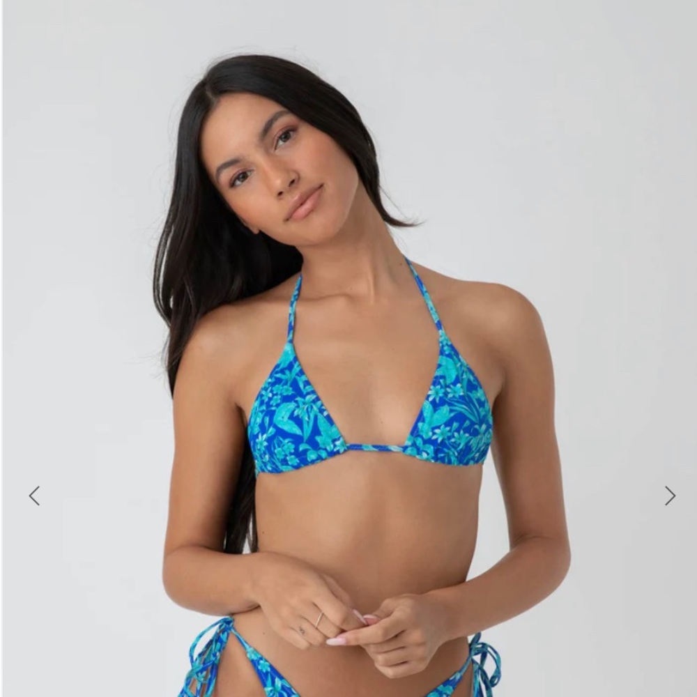 Bright swimwear size small top